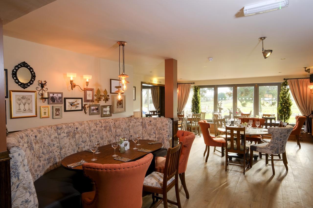 The Saracens Head Bed & Breakfast Stafford Exterior photo